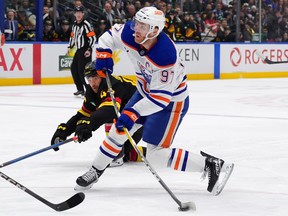 Connor McDavid suspendoval podruhé v kariéře